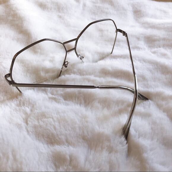 Peyton Silver Hexagon Clear Sunglasses - Picture 10 of 11